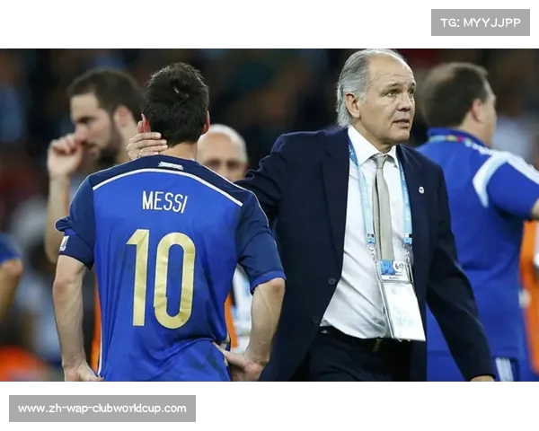 世界杯再传噩耗 第二名记者不幸离世引发关注与哀悼