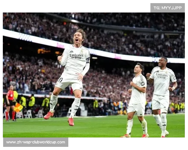 莫德里奇告知皇马希望续约 拒绝两份重大报价以示忠诚